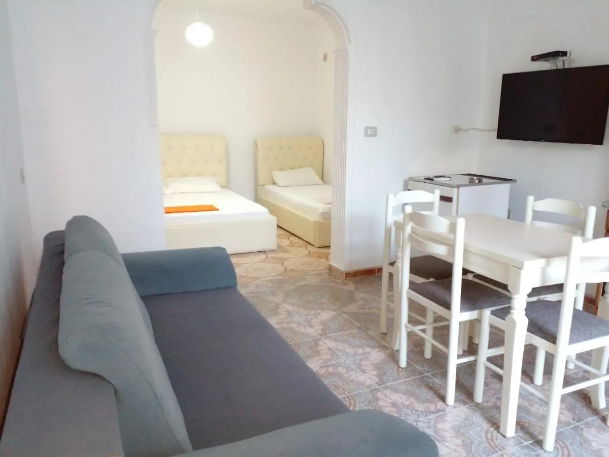 Villa Arli&Eris Vlorë 0*,