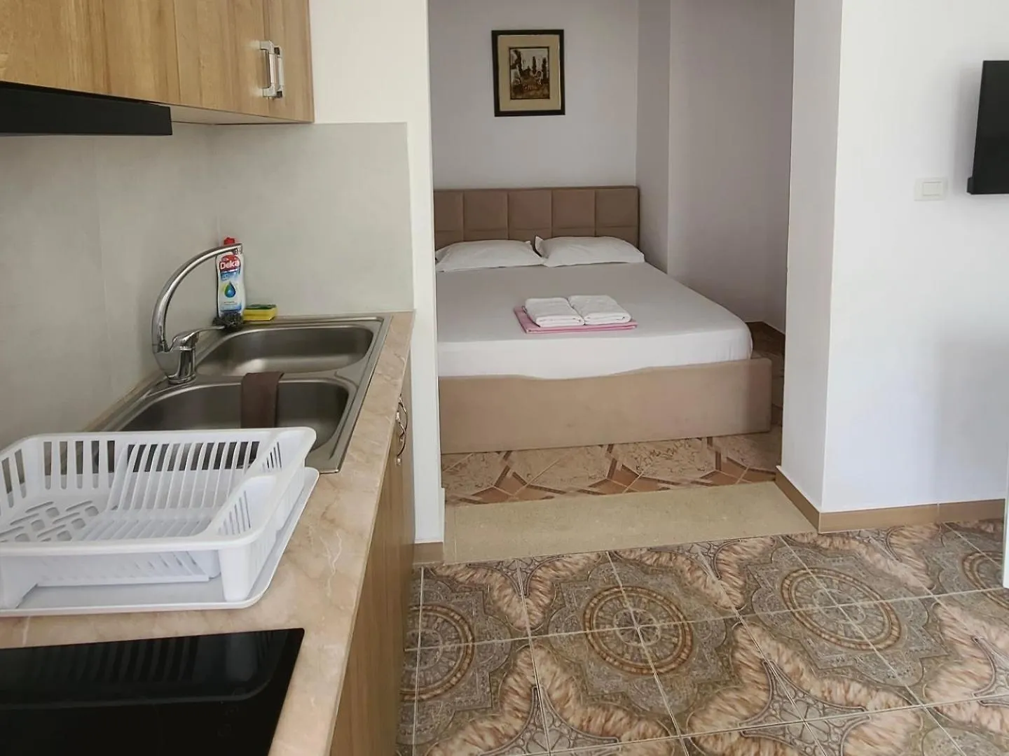 Villa Arli&Eris Vlorë 0*,