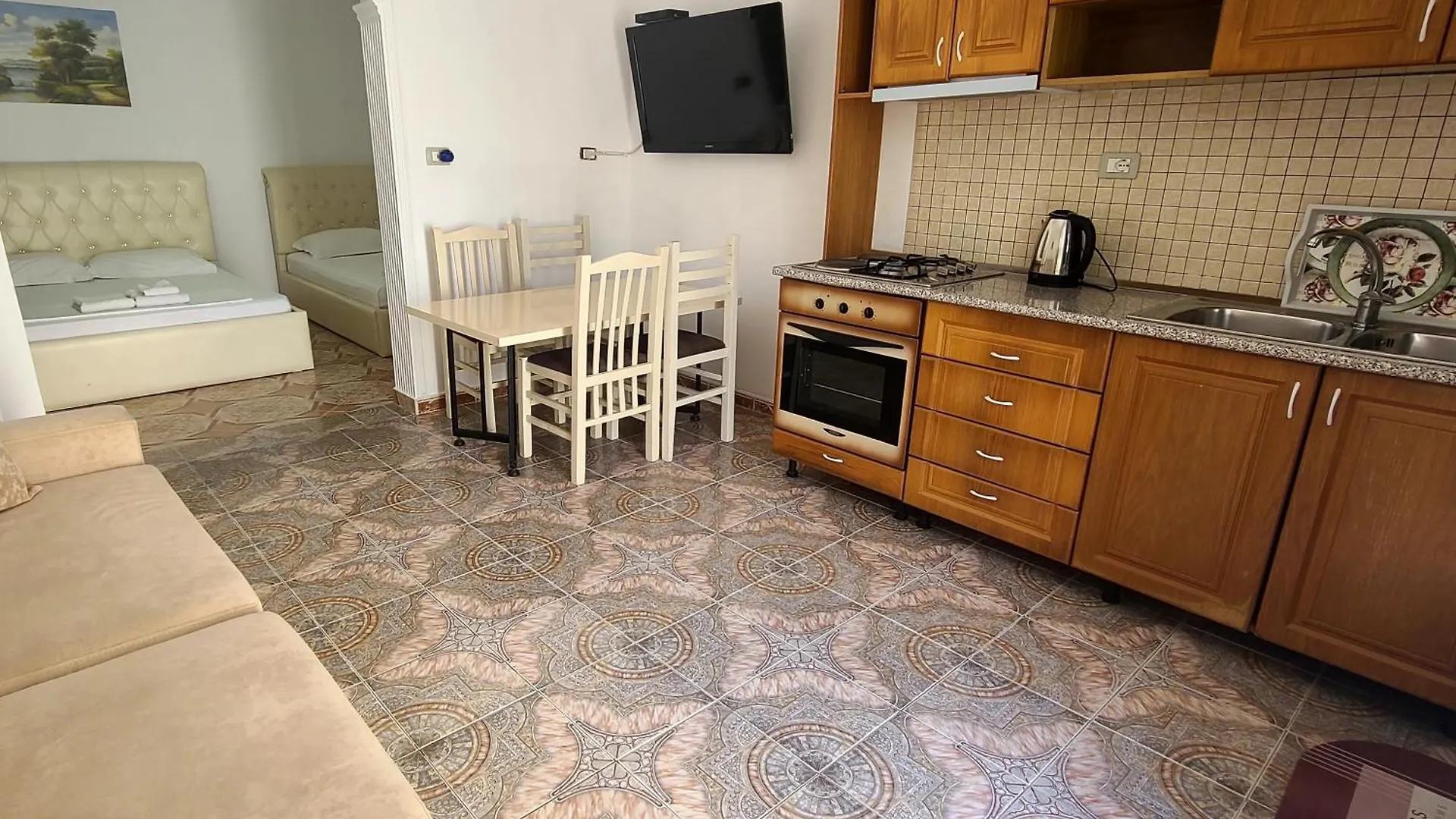 Penzion Villa Arli&Eris Vlorë