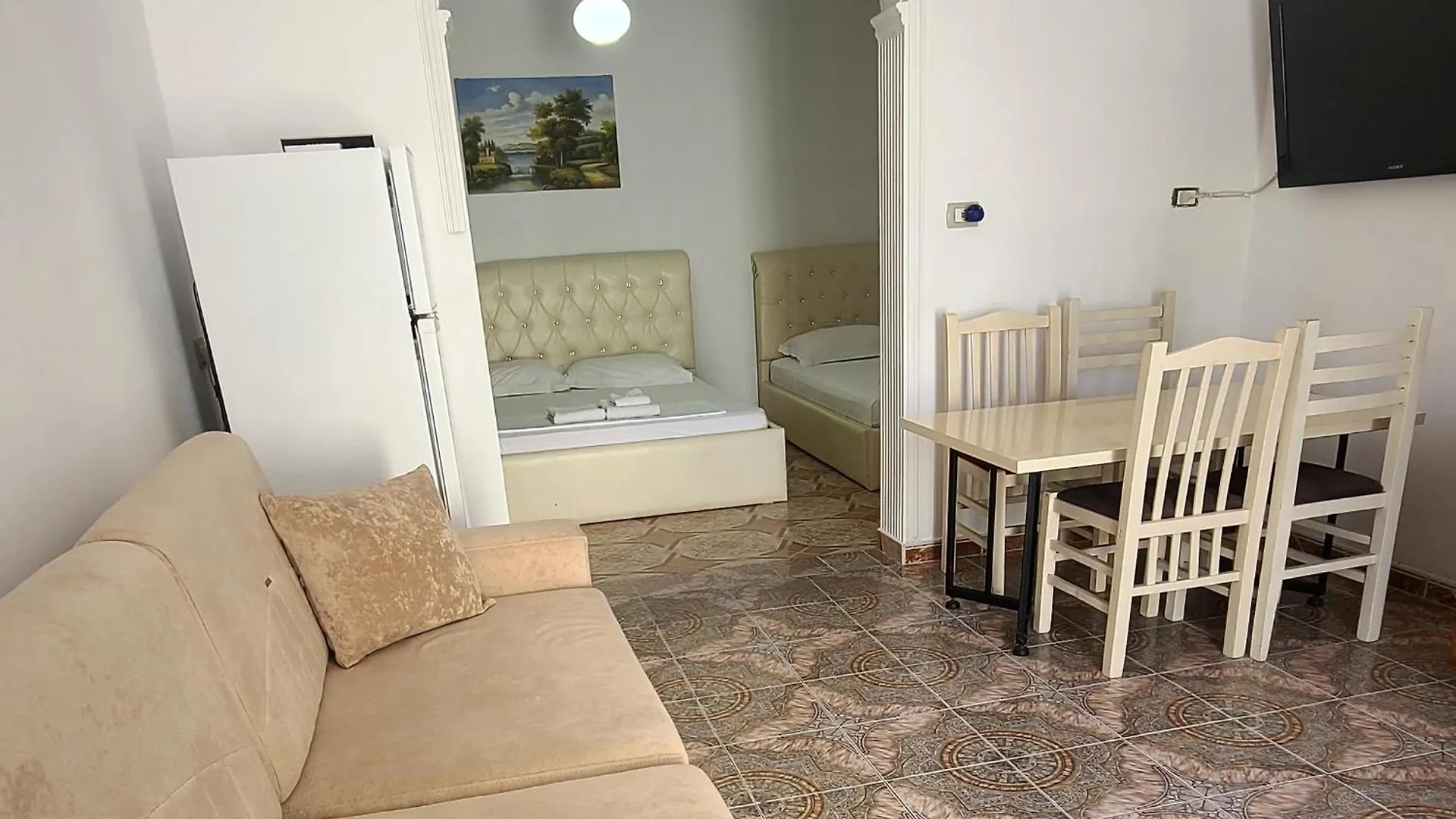 Villa Arli&Eris Vlorë