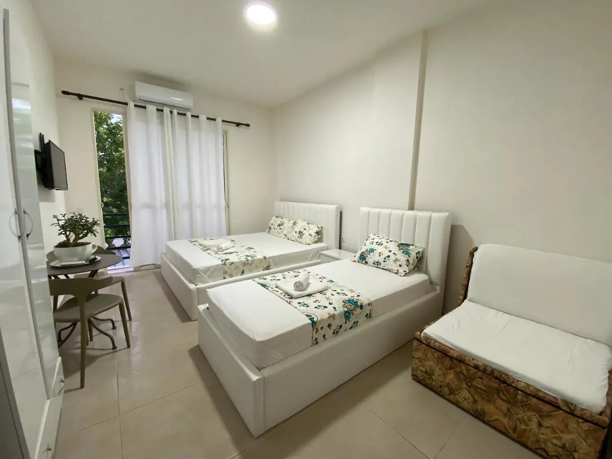 Villa Arli&Eris Vlorë 0*,  Albania